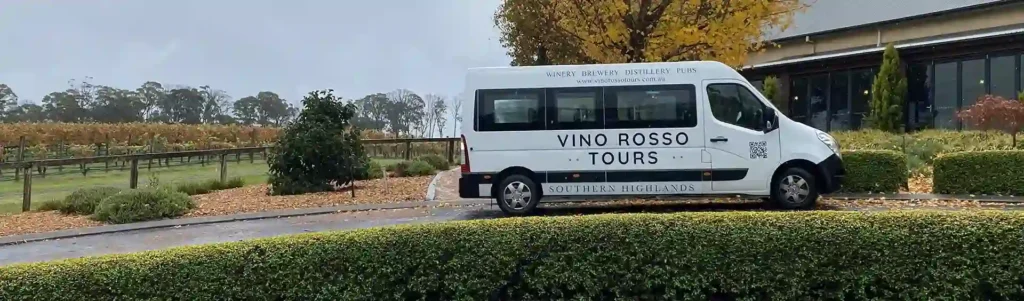 Vino Rosso Tours providing transport for weddings, airport transfers, corporate events, charters and wine tours in the Southern Highlands